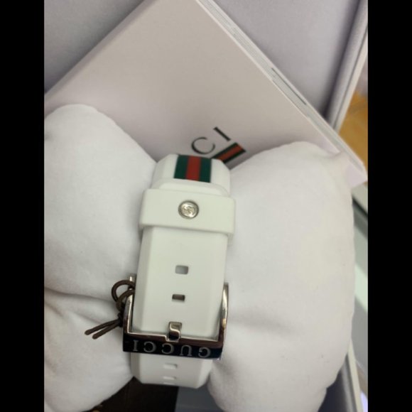 NEW!! GUCCI WHITE 46MM MEN'S WATCH! W/ BOX!! - Picture 3 of 6